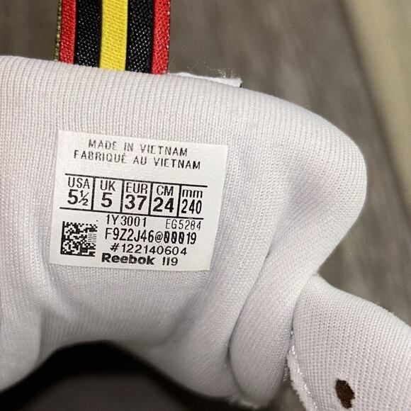 Reebok Classic Club C 85 Youth US Size 5.5 White Yellow Red Sneaker Shoes EG5284 - Picture 11 of 13